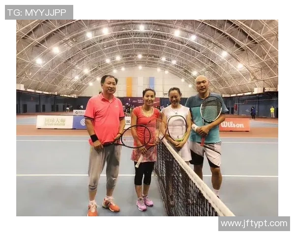 重庆网球队在冠军赛中的默契配合与战术执行分析 重庆网球队在冠军赛中的默契配合与战术执行分析
